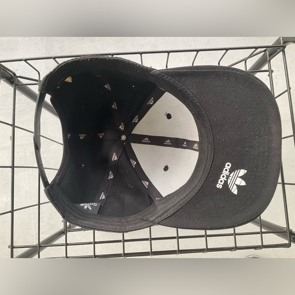 Adidas Originals black and gold snapback hat - Picture 4 of 5